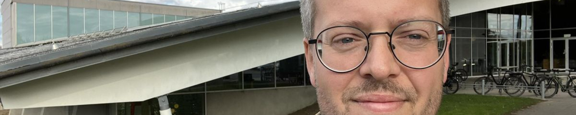 Brug for flere omklædningsrum i svømmehallen